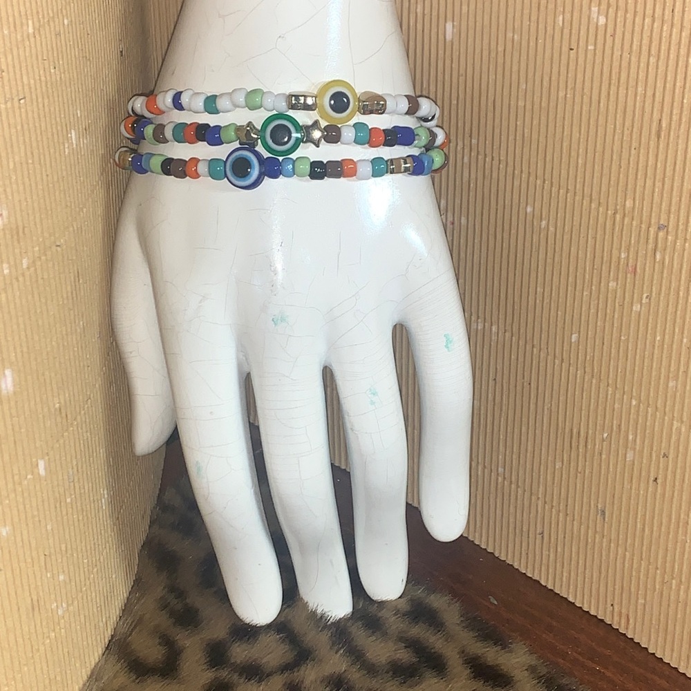 Handmade Glass Beaded Eye Wrap Bracelet - Multicolor 7” - Picture 4 of 4